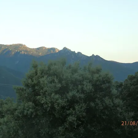 Calme Et Detente Montbolo